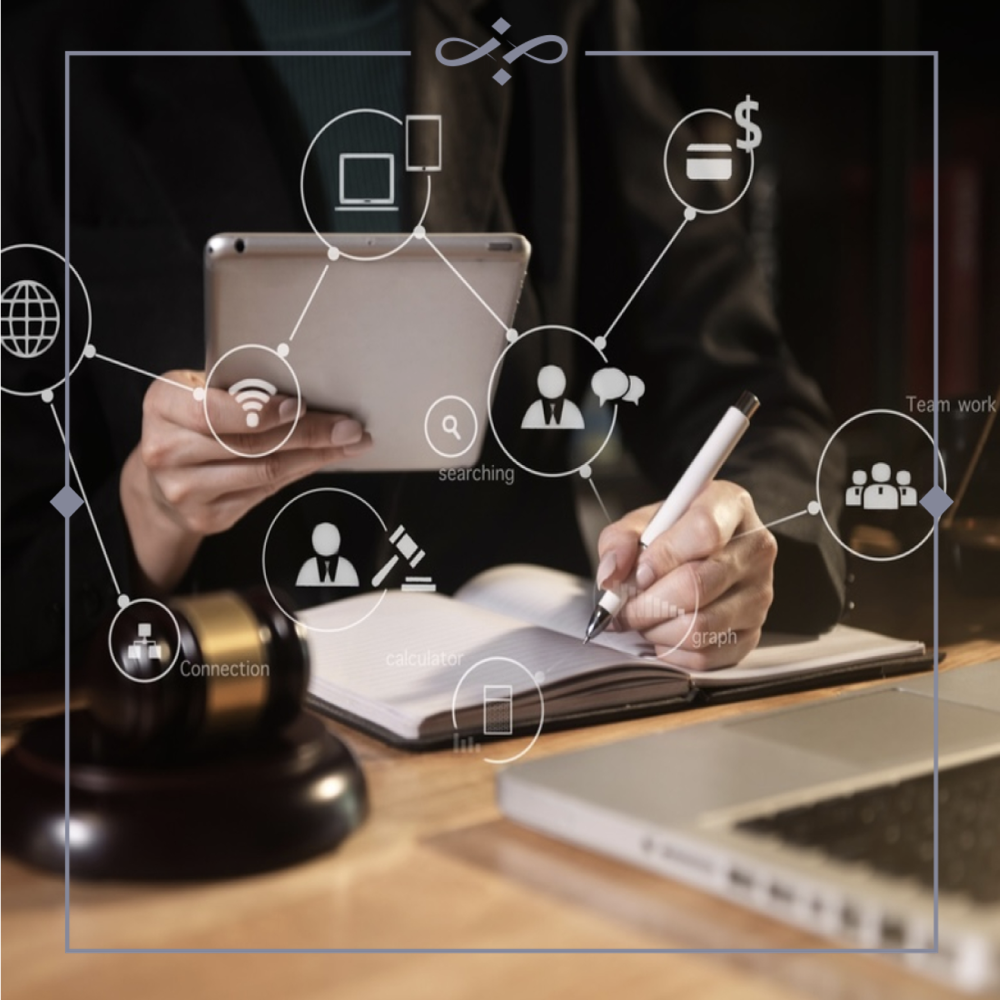 استقلال مالی وکیل