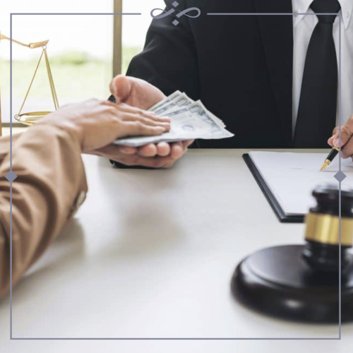 نکات مهم در تنظیم قرارداد حق‌الوکاله؛ اصول حرفه‌ای و حقوقی